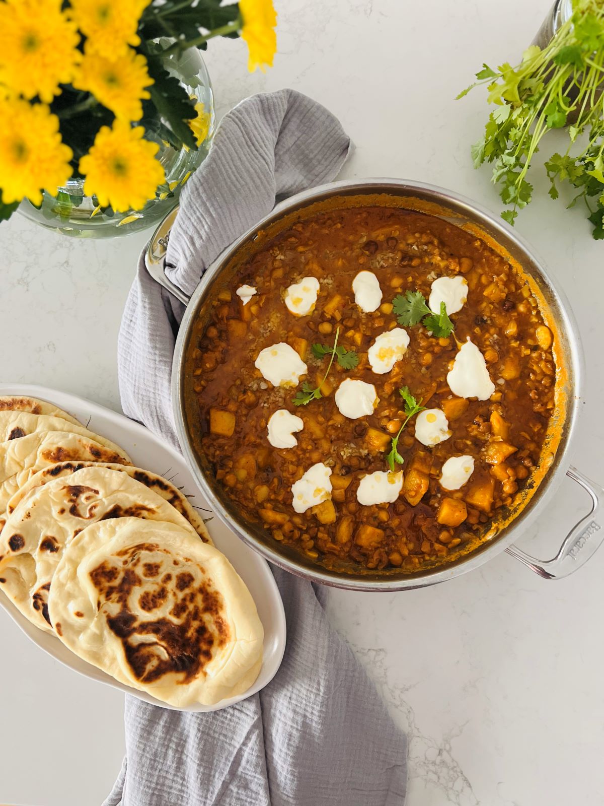 restaurant style garlic naan